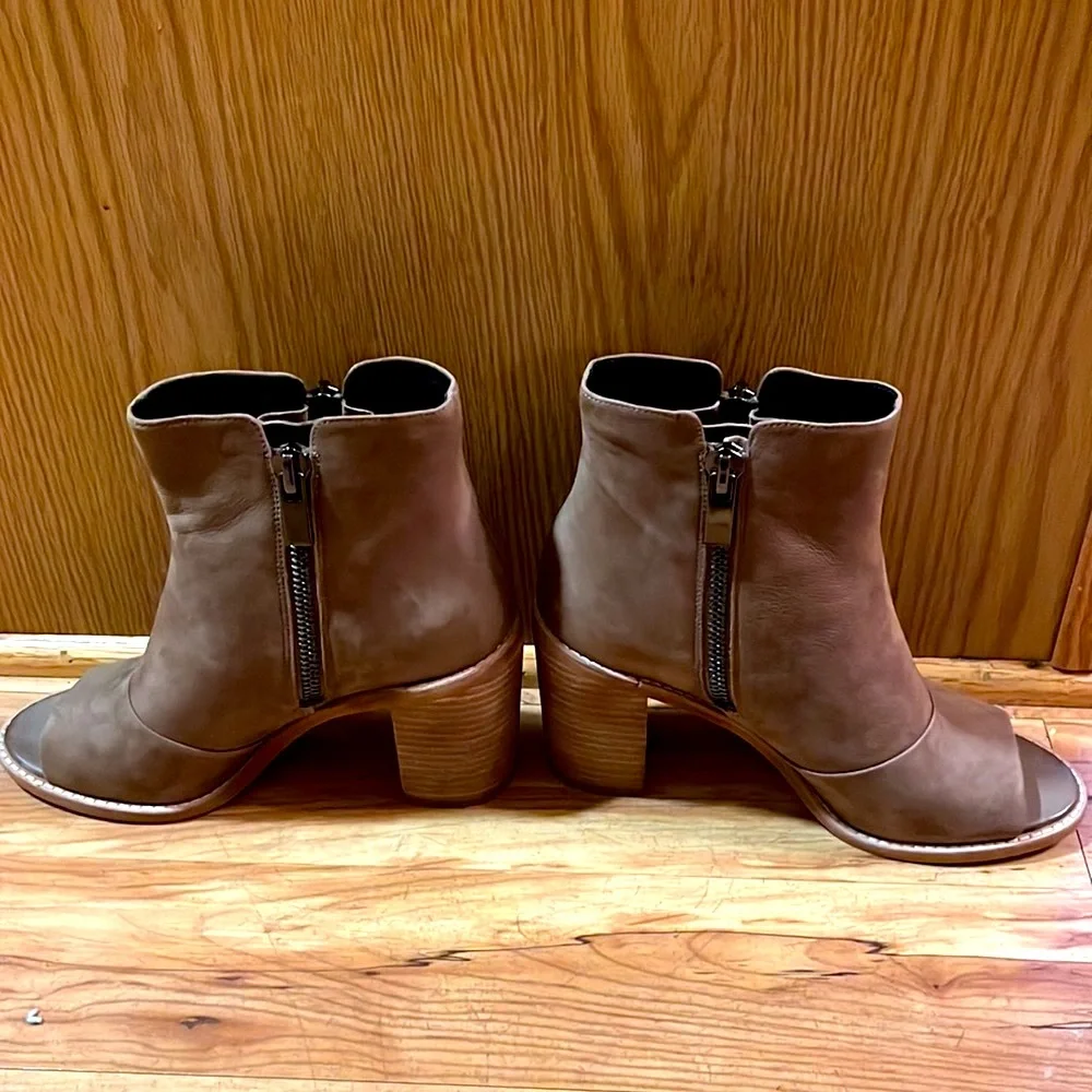 Kenneth Cole brand new